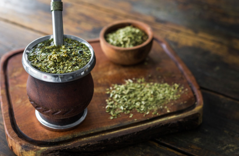 Yerba Mate Powder vs. Coffee: Your Healthier Energy Booster!